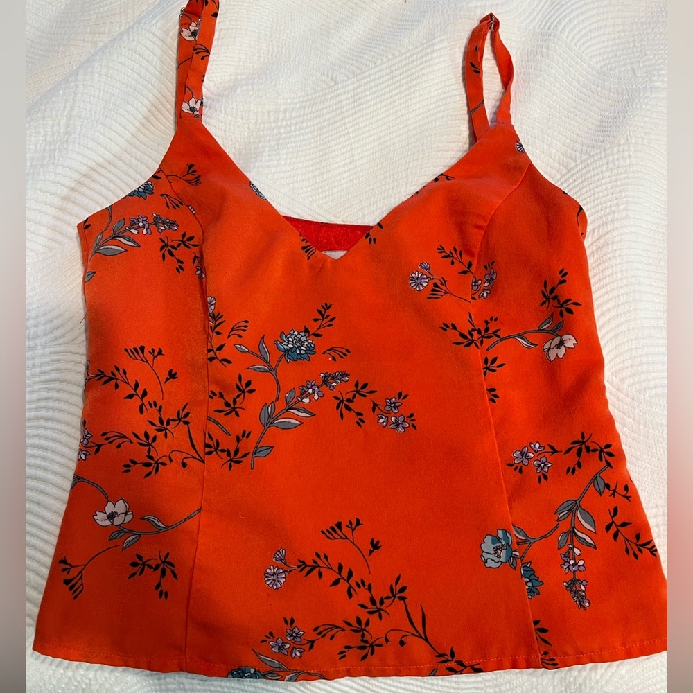 GAB&KATE ORANGE FLORAL TANK TOP size small